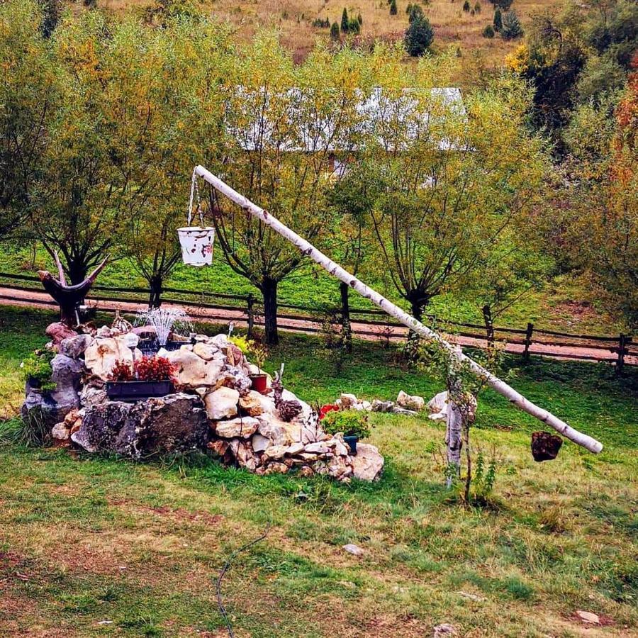 Log Cabin Uvac Nova Varoš Eksteriør billede