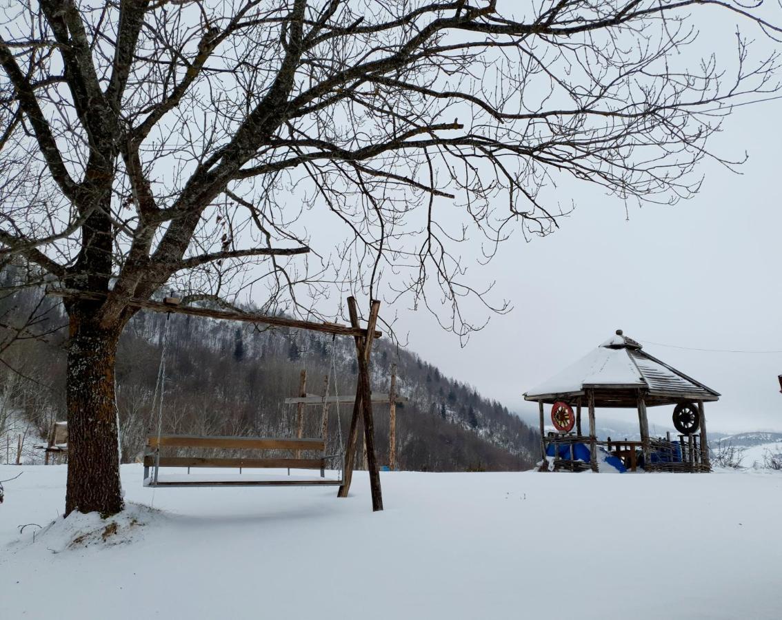 Log Cabin Uvac Nova Varoš Eksteriør billede