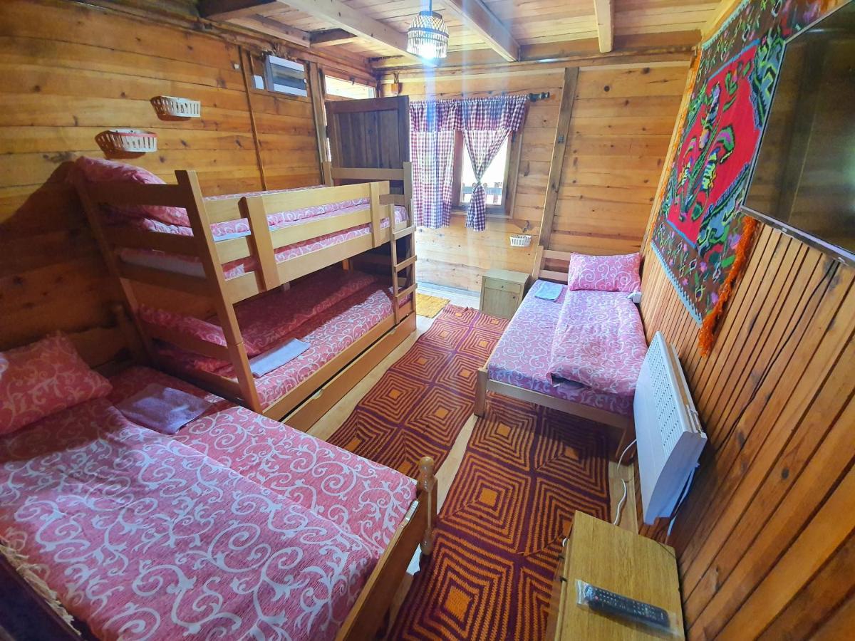 Log Cabin Uvac Nova Varoš Eksteriør billede
