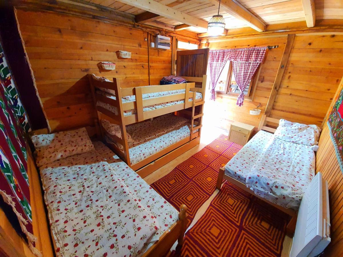 Log Cabin Uvac Nova Varoš Eksteriør billede