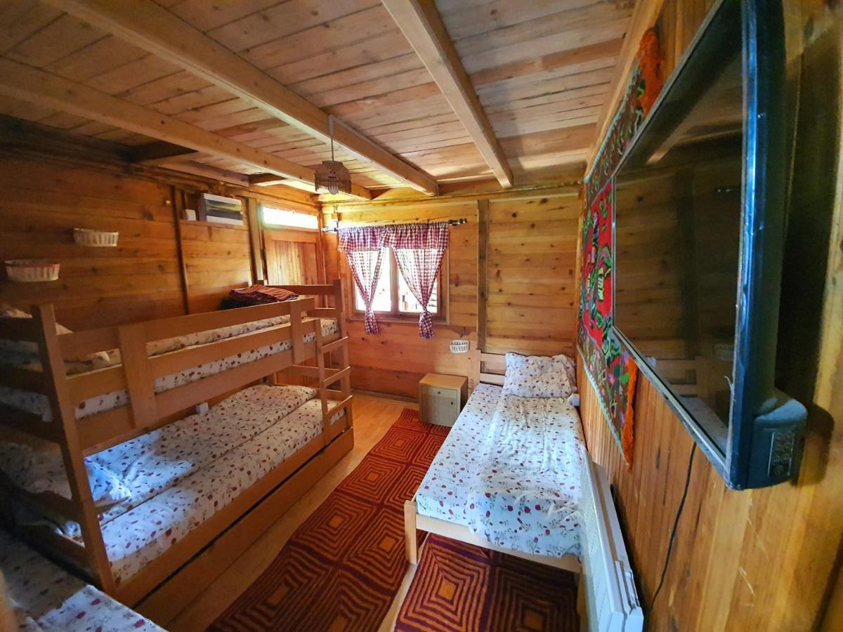 Log Cabin Uvac Nova Varoš Eksteriør billede