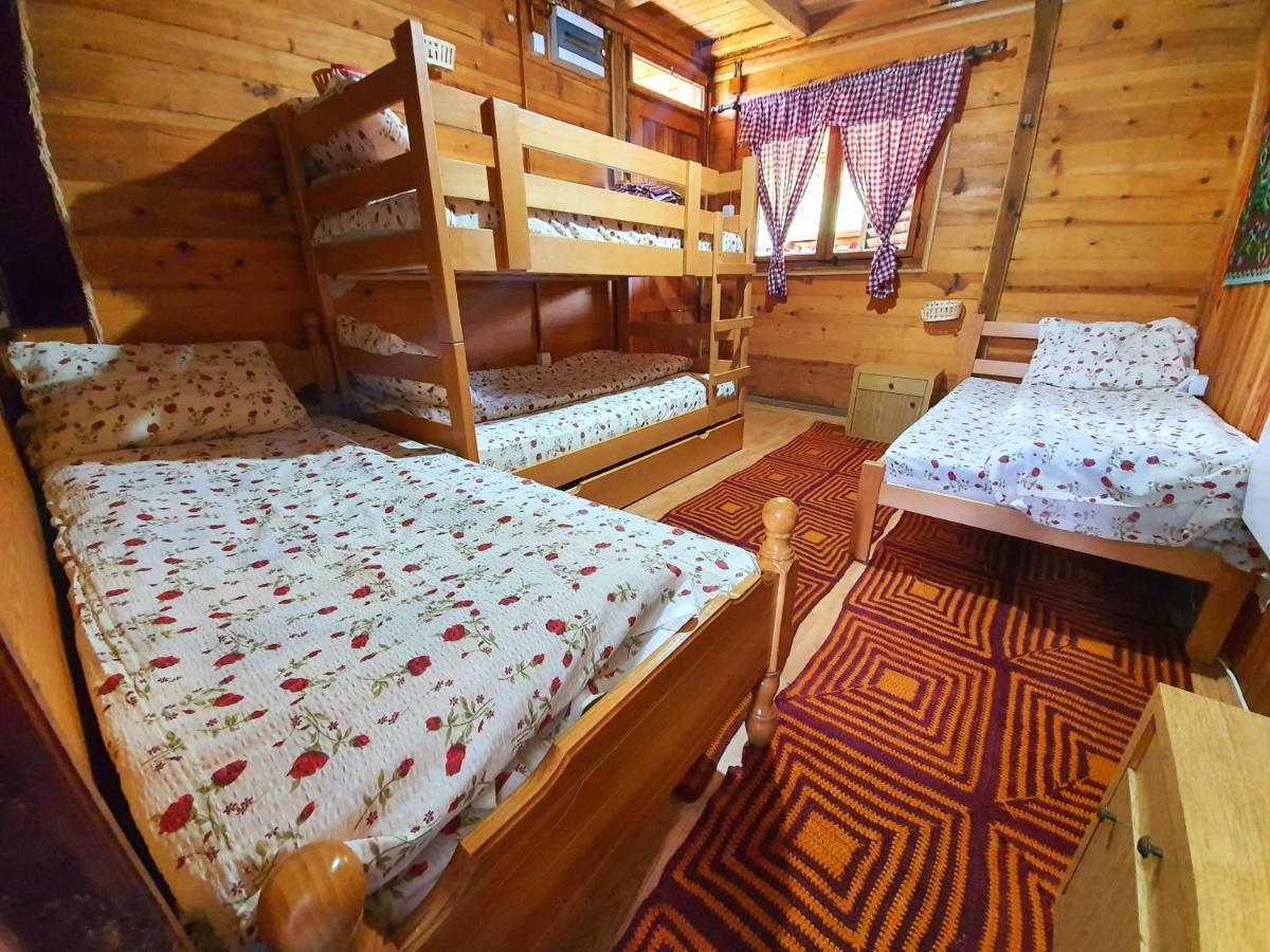 Log Cabin Uvac Nova Varoš Eksteriør billede